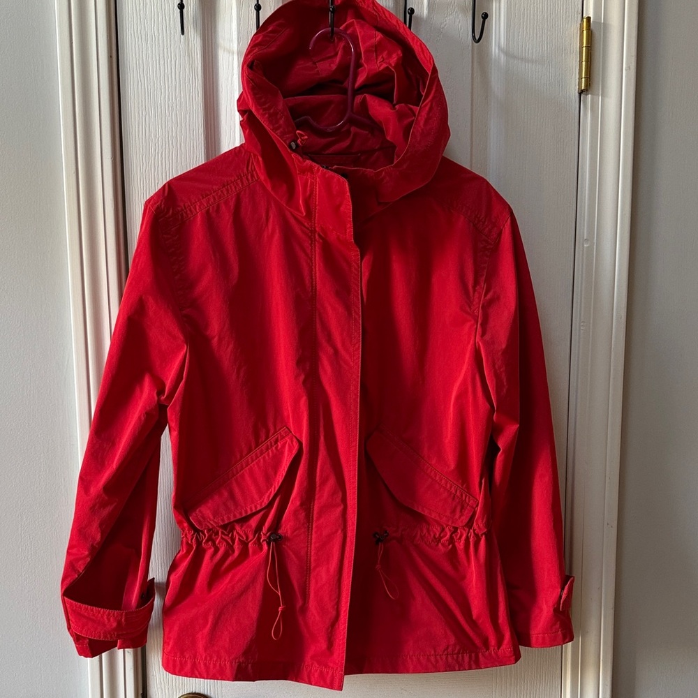 Coach Red Hooded Rain Coat /Utility Jacket with Adjustable Waist Size Medium